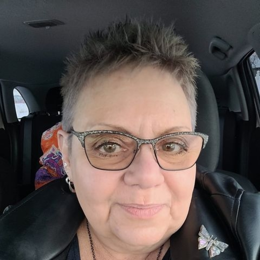 Meet your Posher, Becky